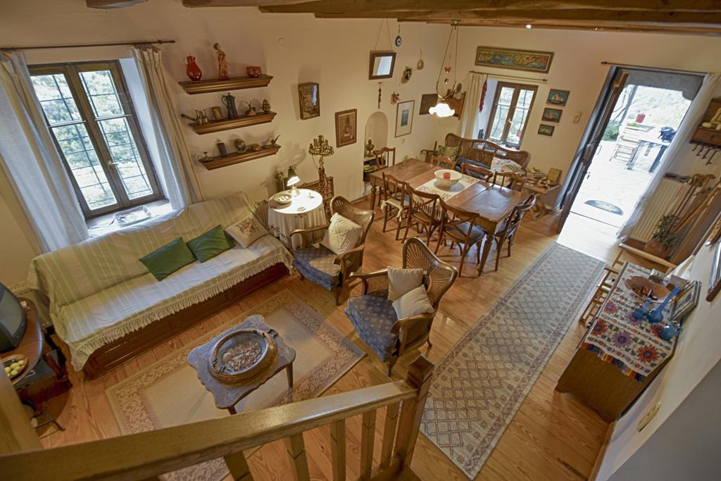 Archondiko Zafeiridi Villa มากรินิตซา ภายนอก รูปภาพ