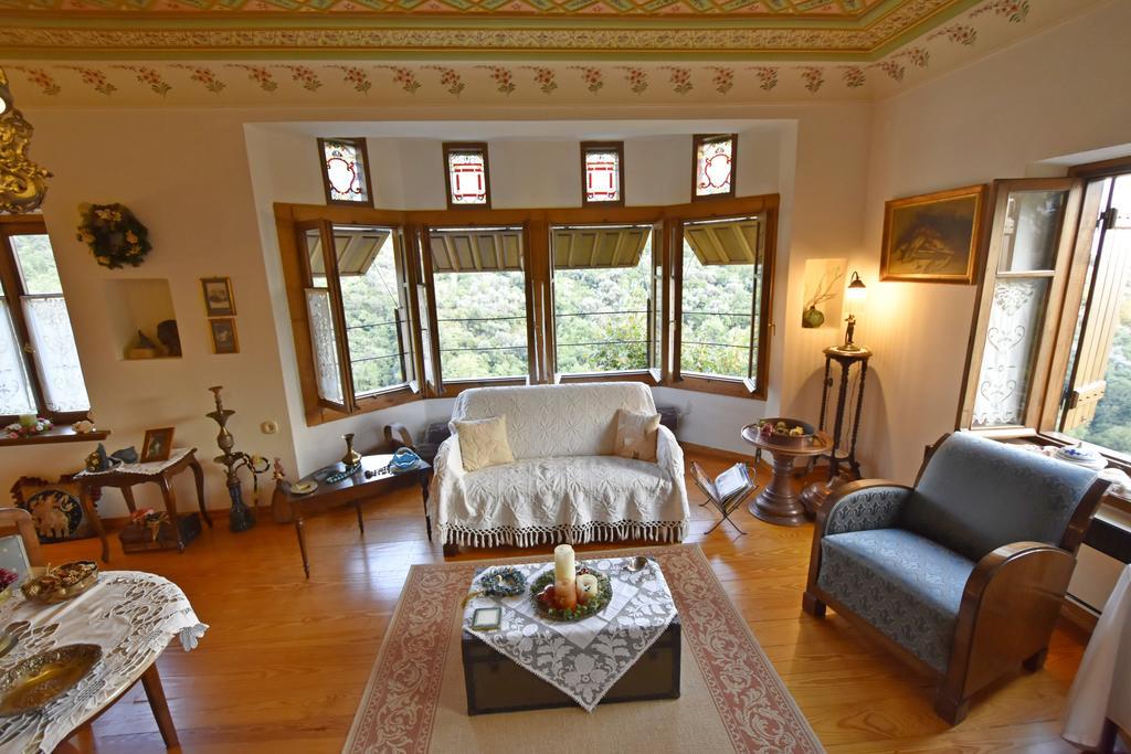 Archondiko Zafeiridi Villa มากรินิตซา ภายนอก รูปภาพ